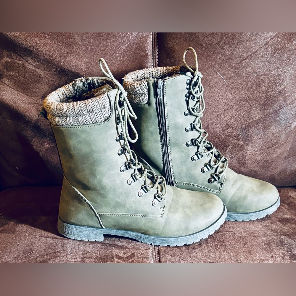 Ardene Thinsulate Army Green Boots